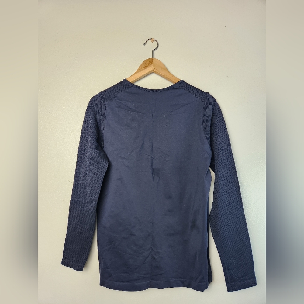 Fabletics Long Sleeve Workout Shirt - Picture 4 of 4